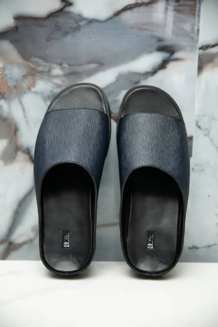 Cuir Bleu Nuit