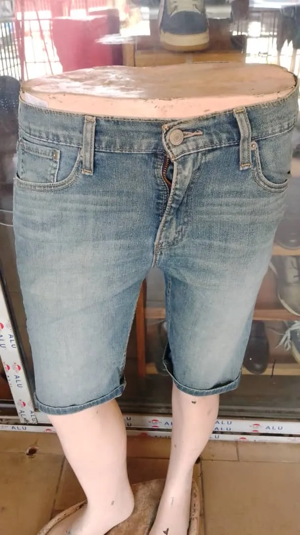 Short Levi Strauss