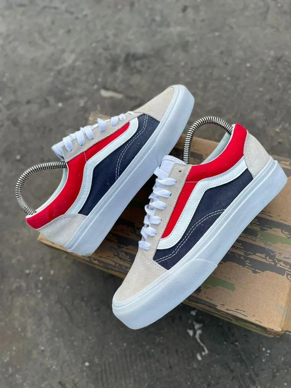 Basket Vans